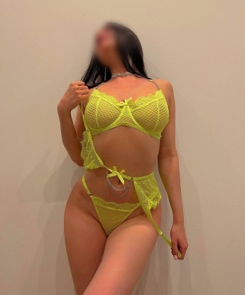 Опытная блондинка с шикарной фигурой ждет тебя для ярких и страстных встреч. Гарантирую конфиденциальность и полное удовлетворение. Выезжаю только по предварительной договоренности. 3661, 21 год